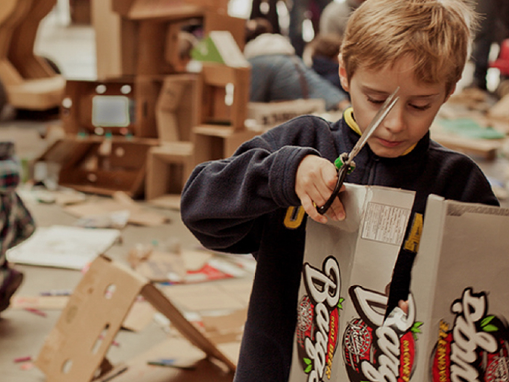 The global cardboard challenge – just build it!